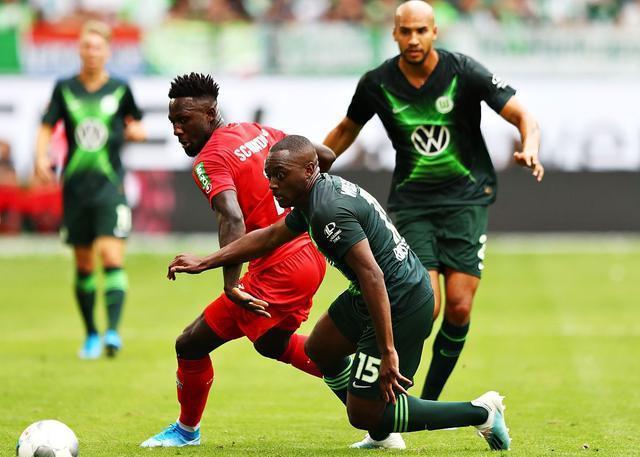 沃尔夫斯堡遭遇四连败，保级形势严峻的简单介绍