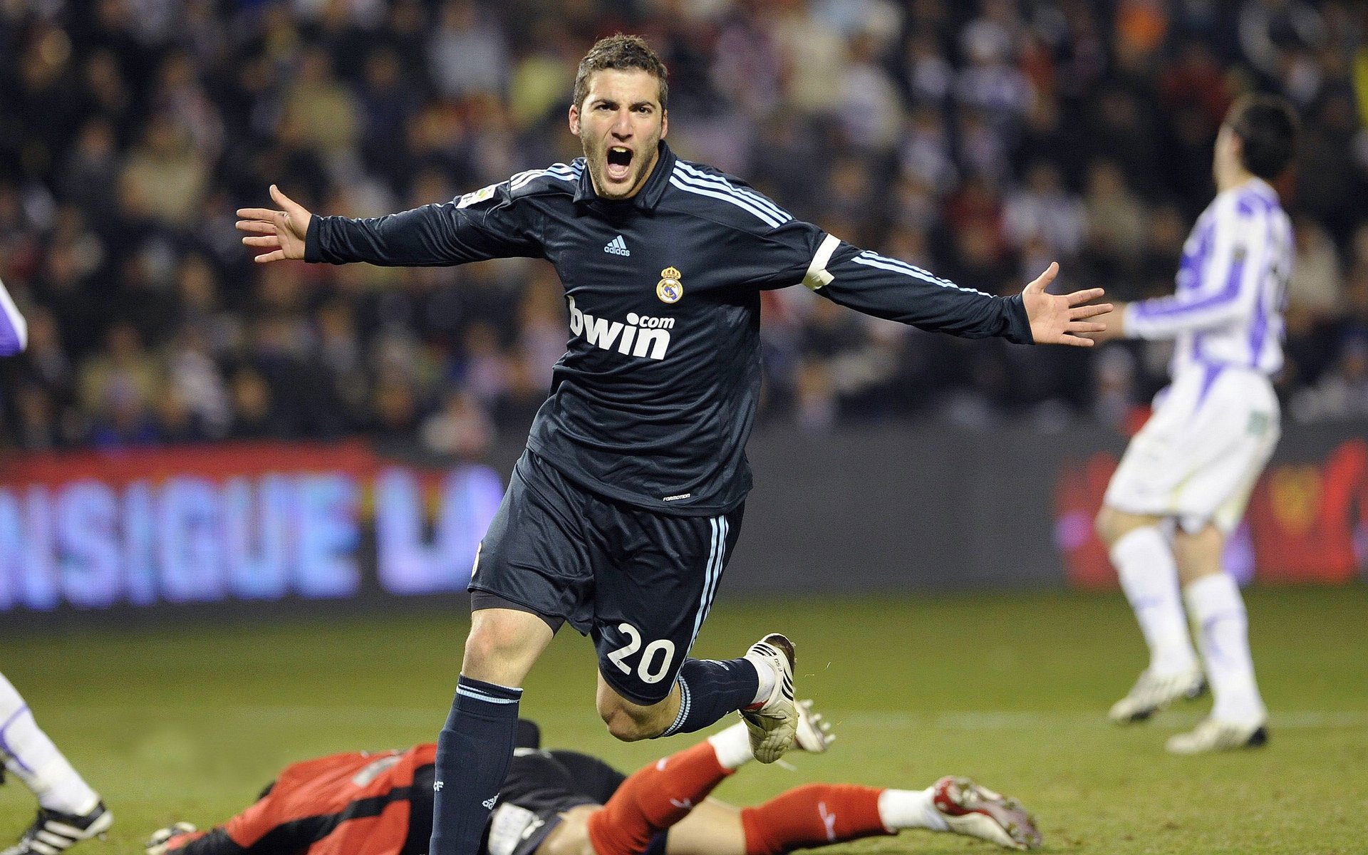 孤胆骑士与王朝勇士的终局之战，克里斯·保罗如何用智慧改写剧本